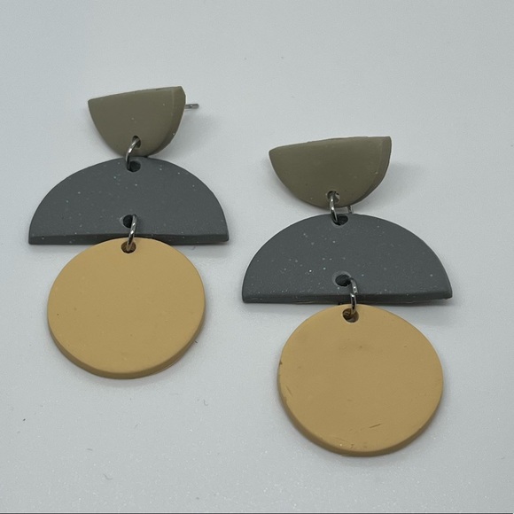 NWT Handmade Clay Earrings - Picture 4 of 11